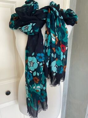 Lightweight Floral Scarf